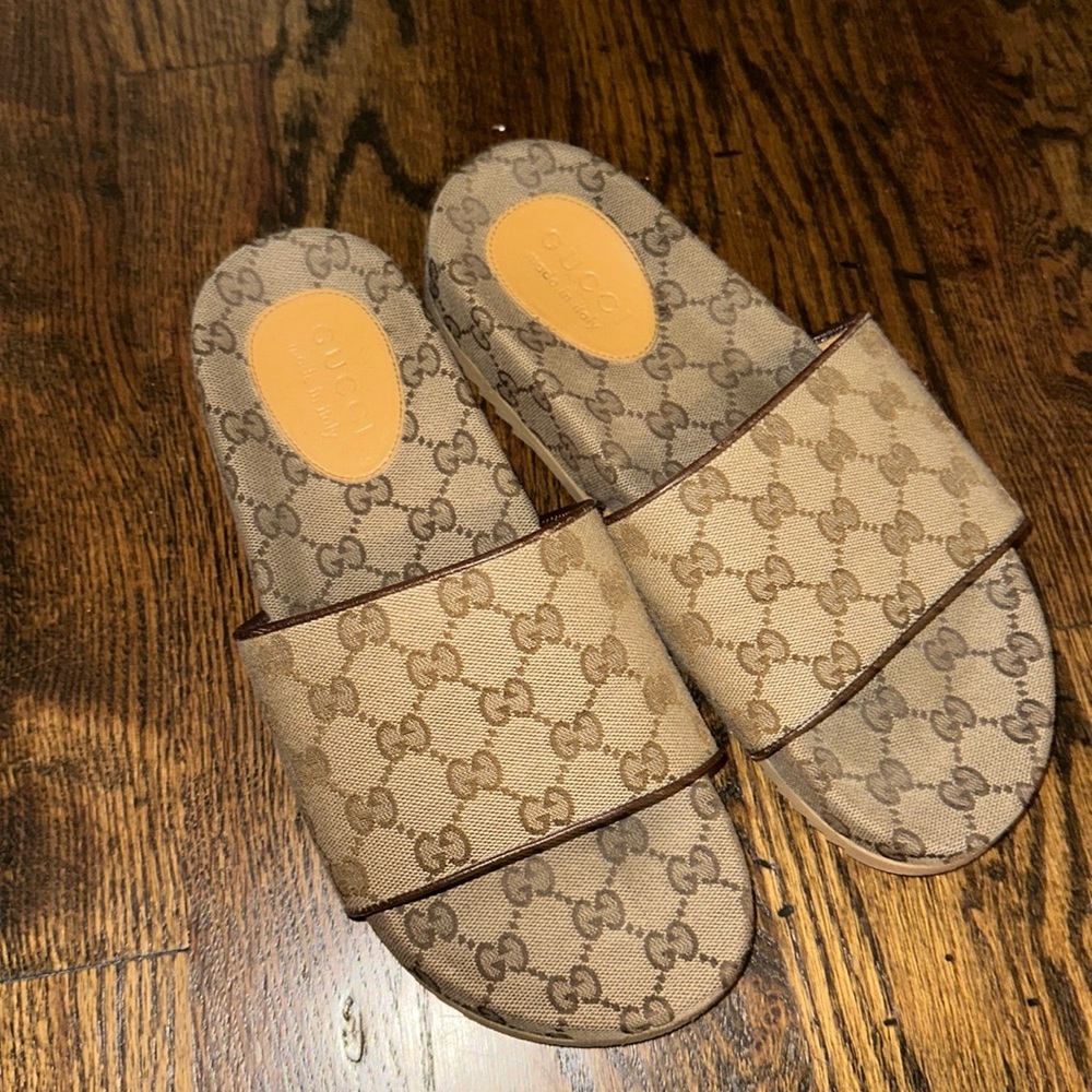 Gucci slides